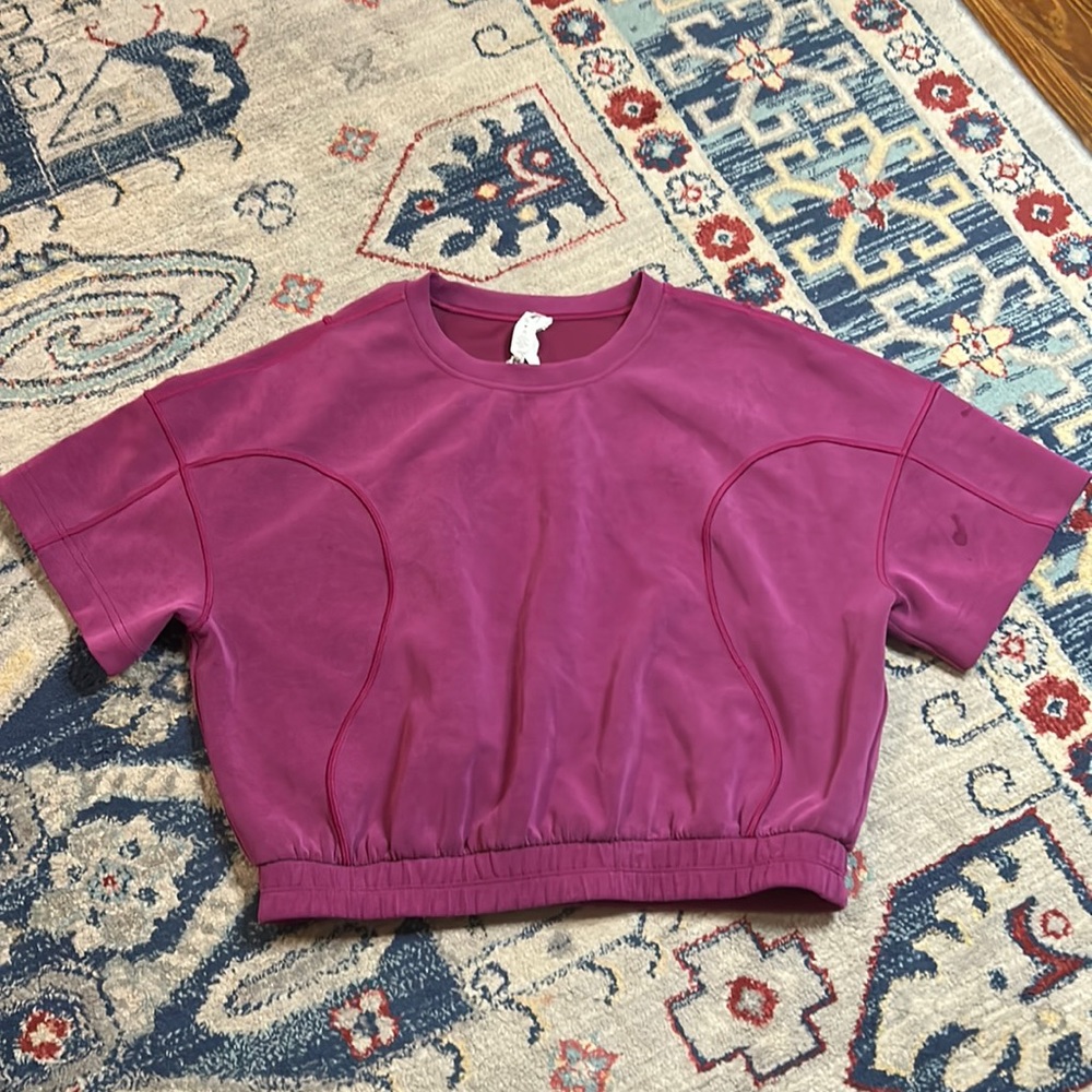 lululemon athletica Cropped Short Sleeve Top in Deep Berry